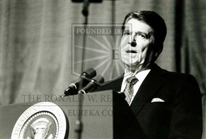 Image description is not available for 1984.116